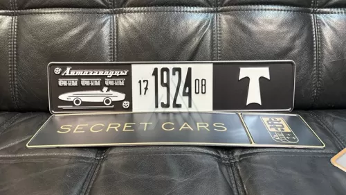 ���������� ������ � ���������� ���� "�����������" � "Secret cars"